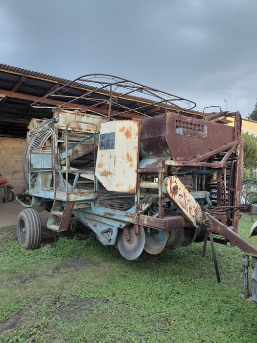 Kombajn ziemniaczany anna z 614