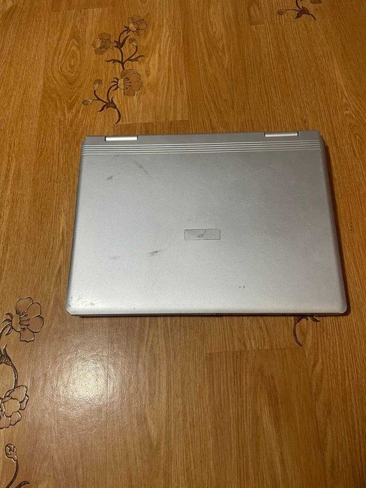 Ноутбук RoverBook Partner