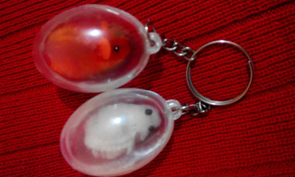 Игрушка - брелок.