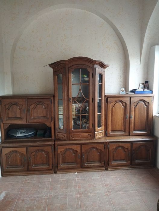 Продам мебель Дубовая Горка привезли из за границы