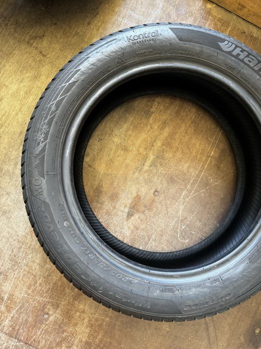 Dwie Opony hankook winter icept evo2 205/55/17 2021r.