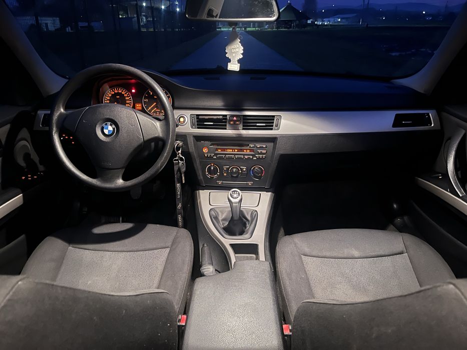 BMW serii 3 e90 Rok 2008 Silnik 2.0 cM 163 Podgrzewane fotele 6 Bieguw