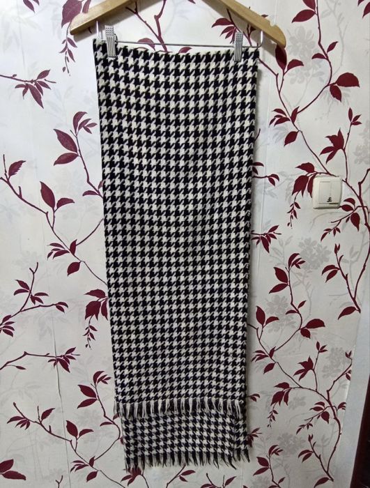 Шарф в клетку.