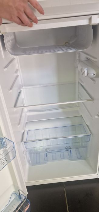 Mała lodówka 84cm