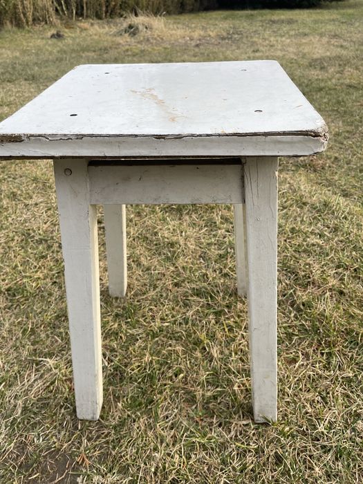 Taboret z drewna