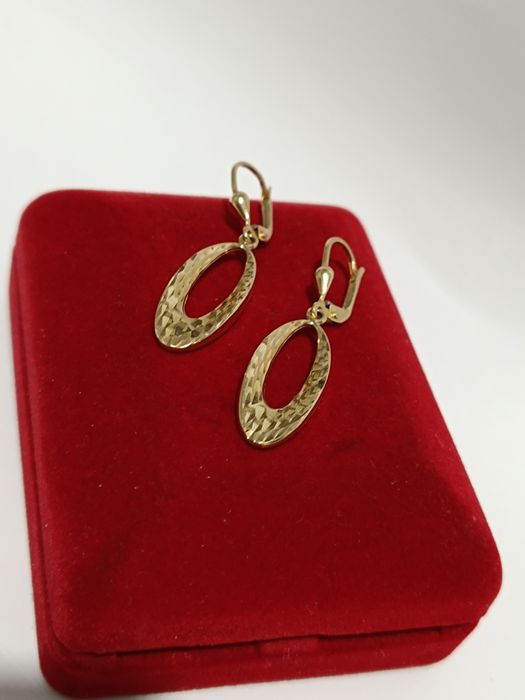 Złote kolczyki wiszące młotkowane, złoto próby 585