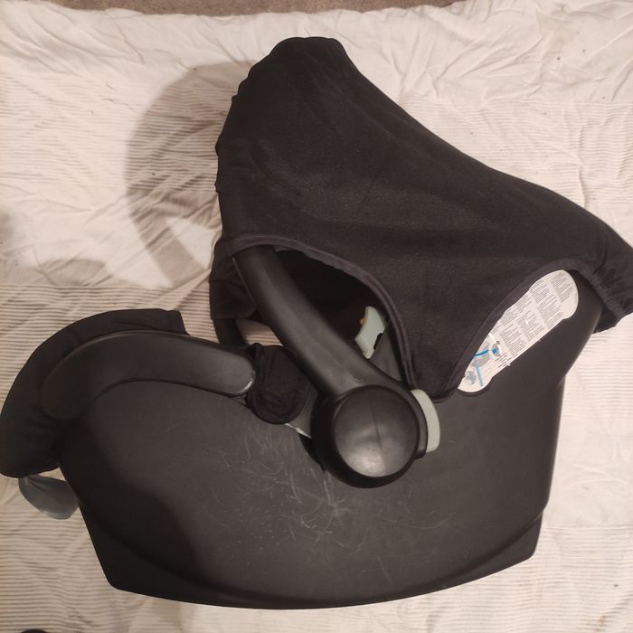 Fotelik samochodowy, nosidełko 0-13 kg Safety 1st