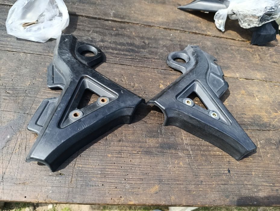 Osłony ramy Yamaha WR 125  08 r plastiki plastik owiewka owiewki