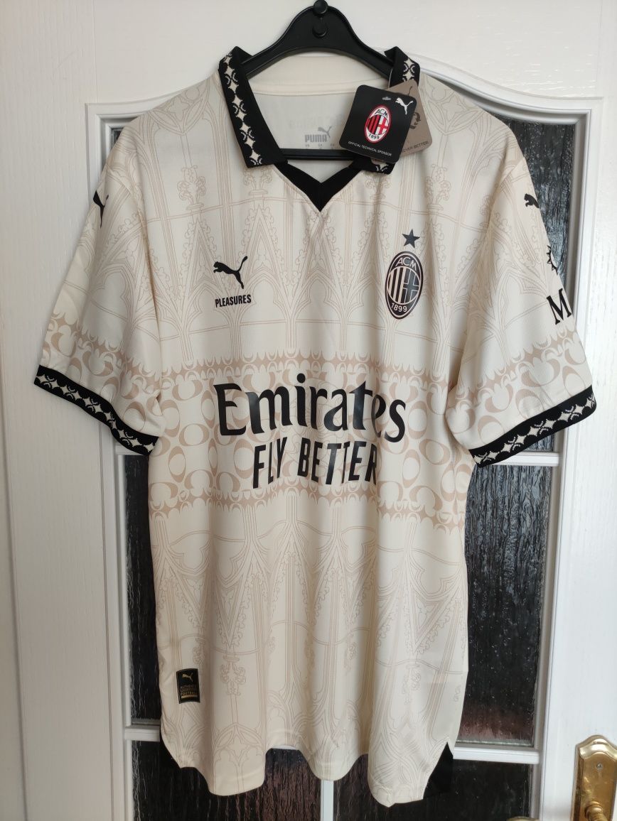 AC MILAN x PLEASURES #10 Leão 2023 2024 AC Milan Jersey X Pleasures Puma Rafa Leao 10