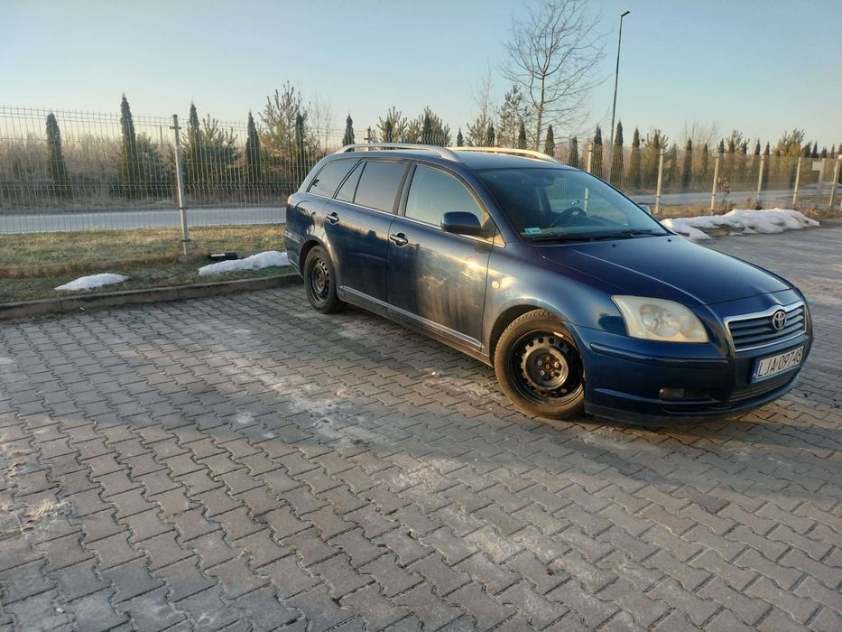 Sprzedam Toyota Avensis kombi