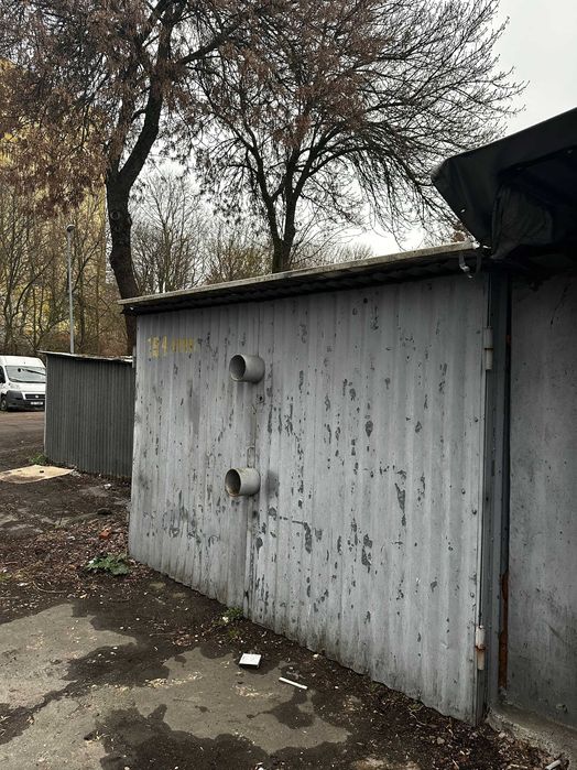 Garaż do sprzedania cena 5000 zl