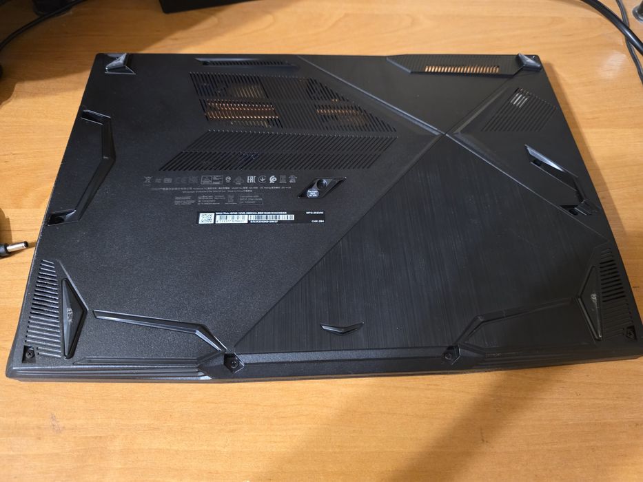 Очень мощный игровой ноутбук msi RTX 4050 6gb core i5 12th 16/512gb