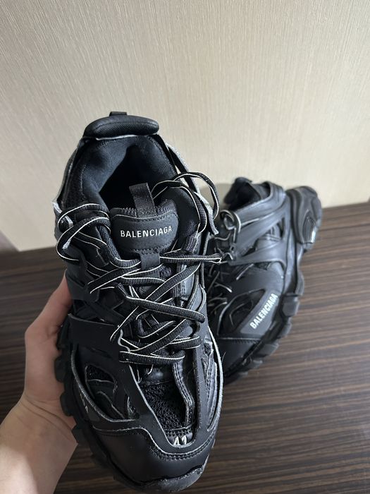 Balenciaga Track