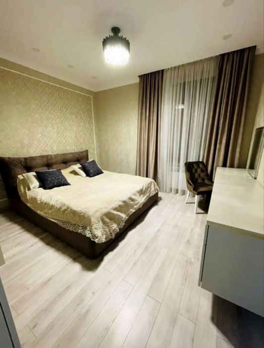 3х к. Сталинка на пл. Конституции. 100% ж/б. Авторский проект. 3 эт.