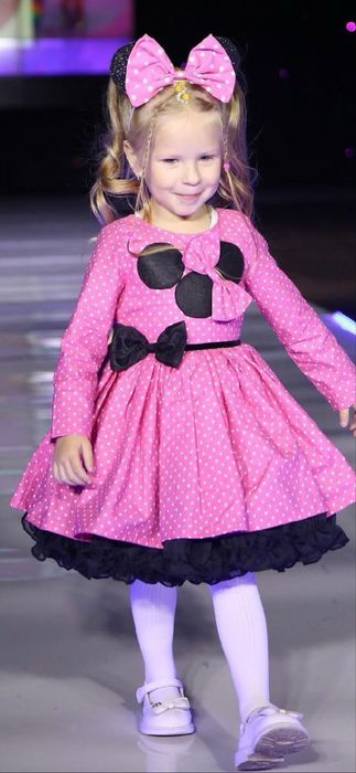Продам сукню на день народження в силі Мінні Маус
