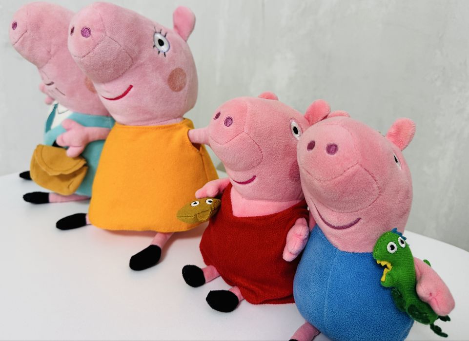 Свинка Пеппа сім’я, мʼякі іграшки