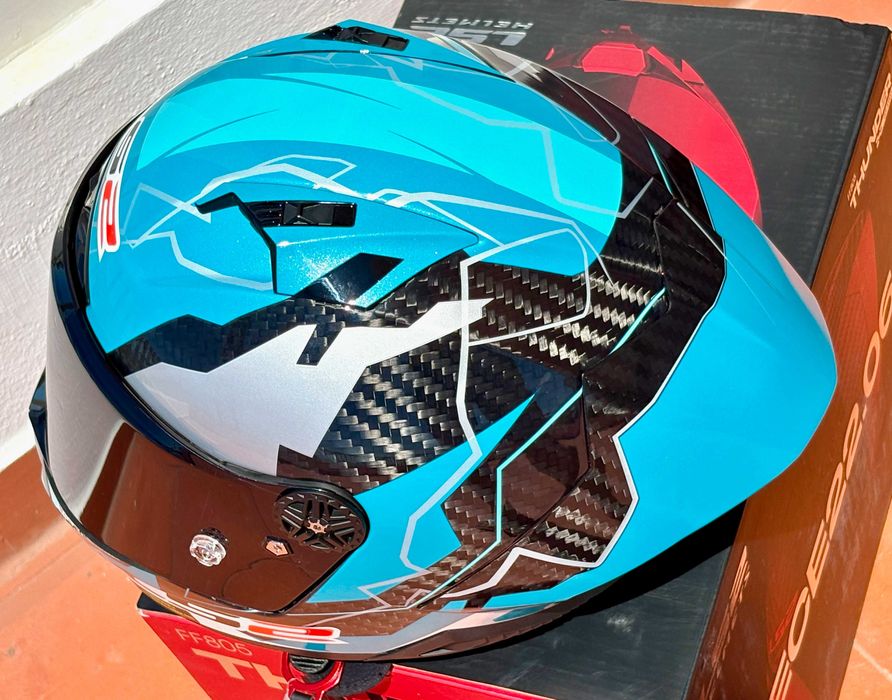 Capacete NOVO LS2 Thunder GP Aero (46% DESCONTO) Extras. Em M, L e XL