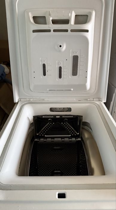 Стиральная машина Whirlpool 6 кг, вертикальная, под ремонт