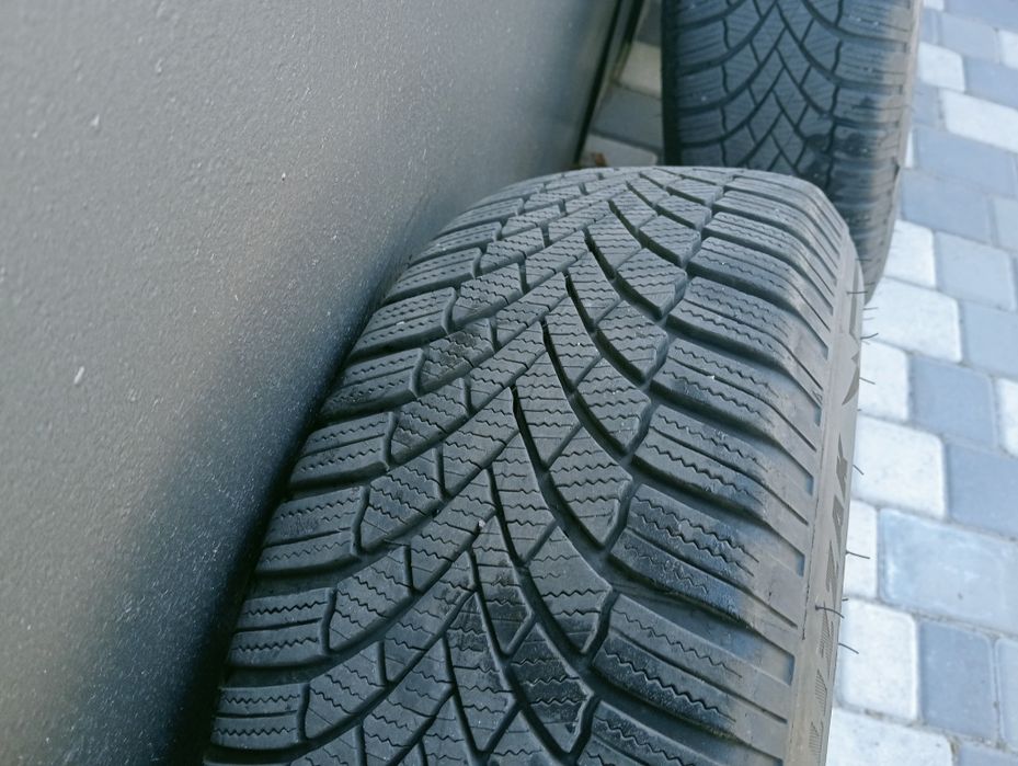 Продам зимові колеса 195.65.15 на Опель  з розболтовелю 5.110.15