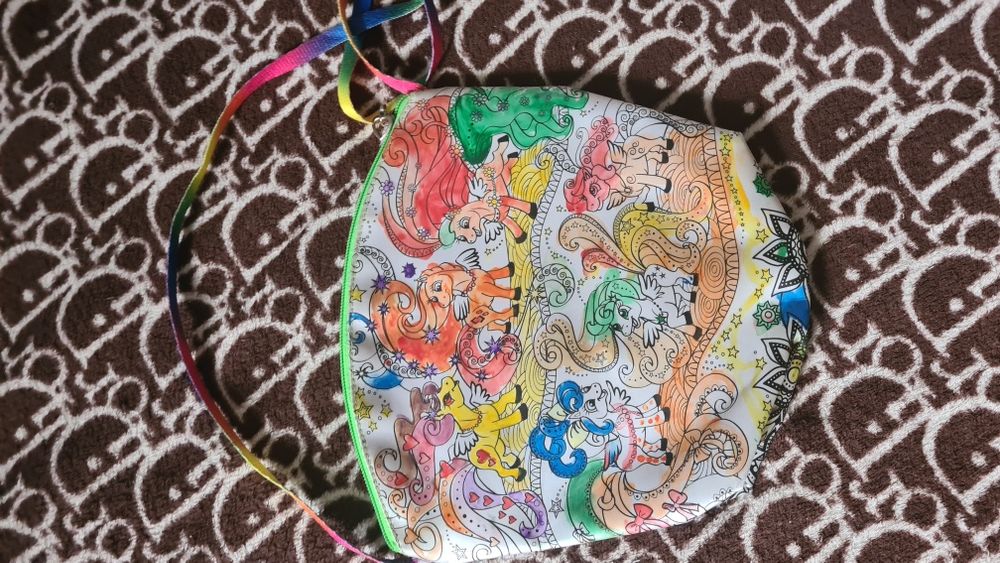 Сумочка розмальовка для дівчинки