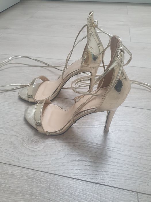 Sandały firmy Vices