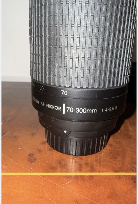 Nikon 70-300 4/5.6