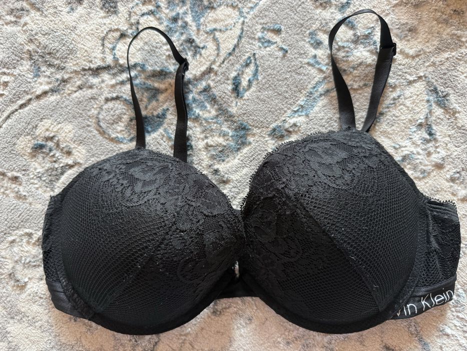 Бюстгальтер Calvin Klein 38D/85D