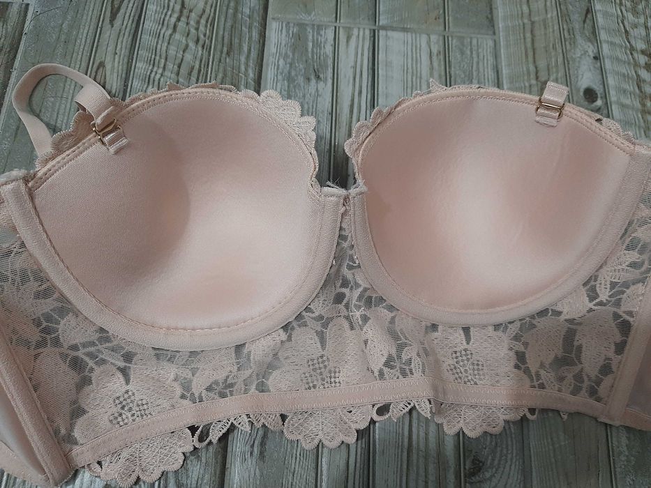 Нежный бюст балконет анжелика