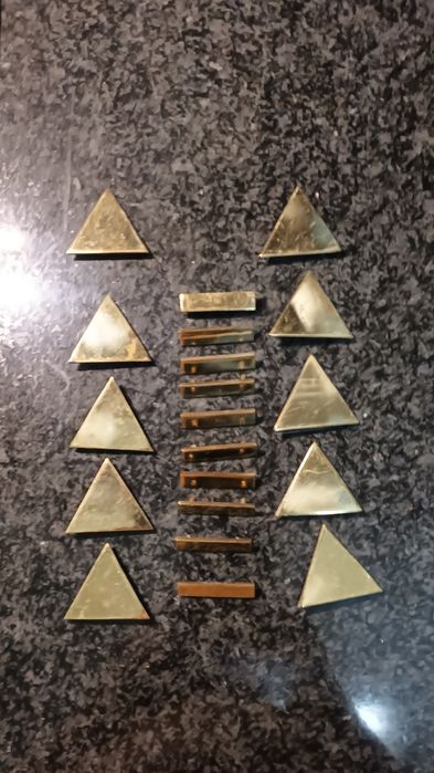 Números em latão polidos com 5 cm