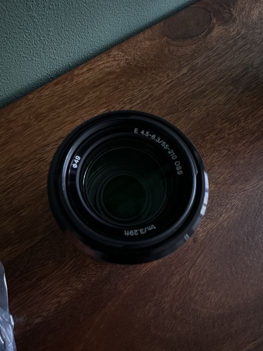 Objetiva Sony E 55-200mm F4.5-6.3 OSS