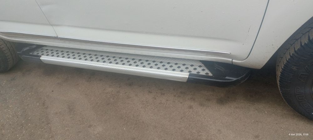 Progi, podstopnice Rav4 mk3
