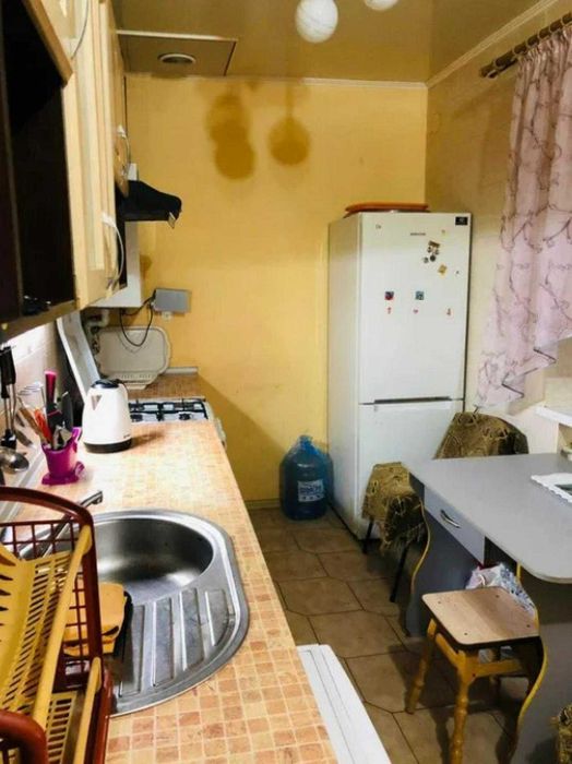 Продаж великої 1/2 частини будинку в самому центрі біля "Сонячного парку"