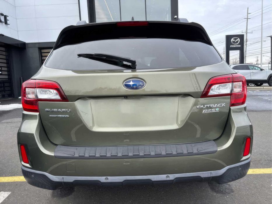 Subaru Outback Limited      2017