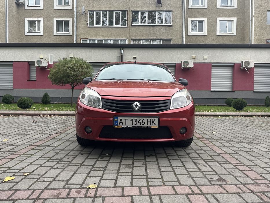 Renault Sandero 2011