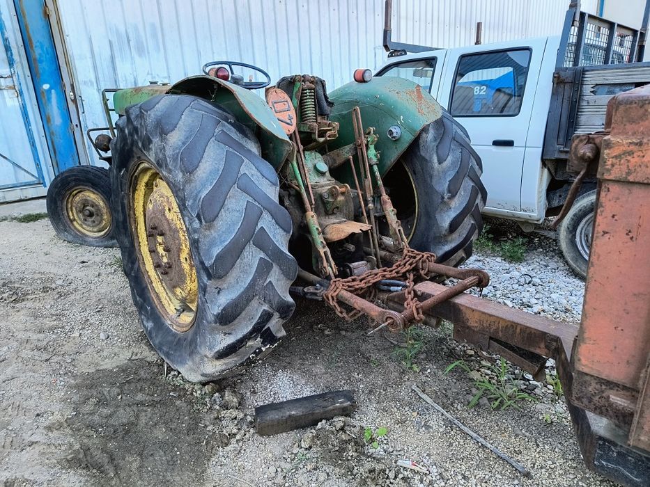 Trator John Deere 1030