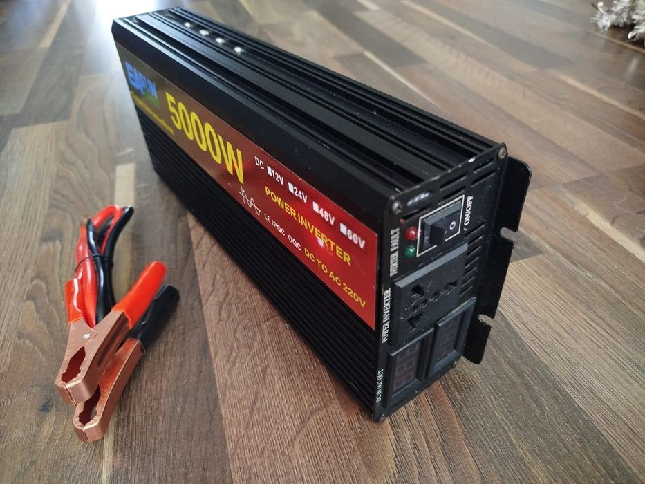 Інвертор, перетворювач напруги  EASUN  POWER 5000W 12v 220v 50h