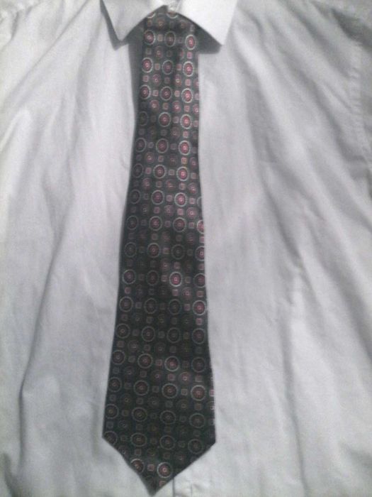 4 Gravatas praticamente novas