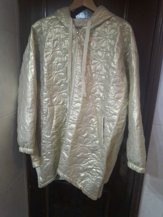 Parka dourada tamanho único
