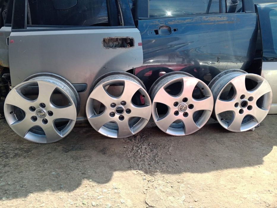 Продам литые диски 5/114.3/r16 Nissan i