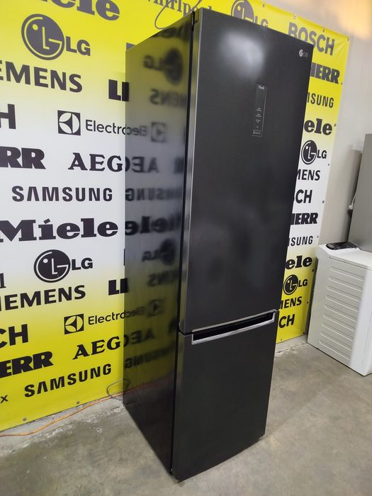 Холодильник фірми LG, Модель GBB72MCUFN