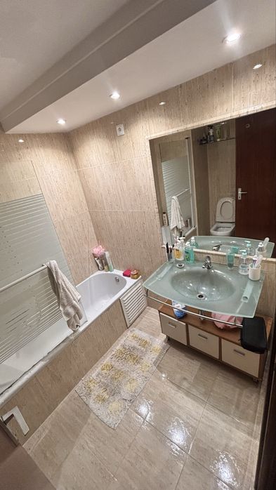 Quarto para arrendar na Parede