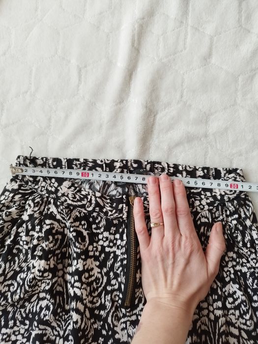 Spodnie S 36 biało czarne damskie, legginsy