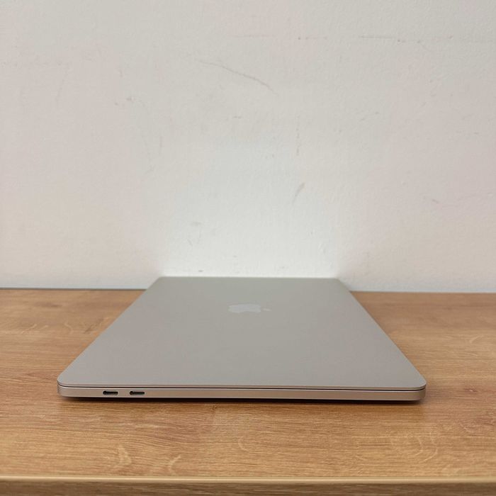 MacBook Pro TouchBar 2019 {i5|8gb|128 SSD} Повний комплект . 48410SV