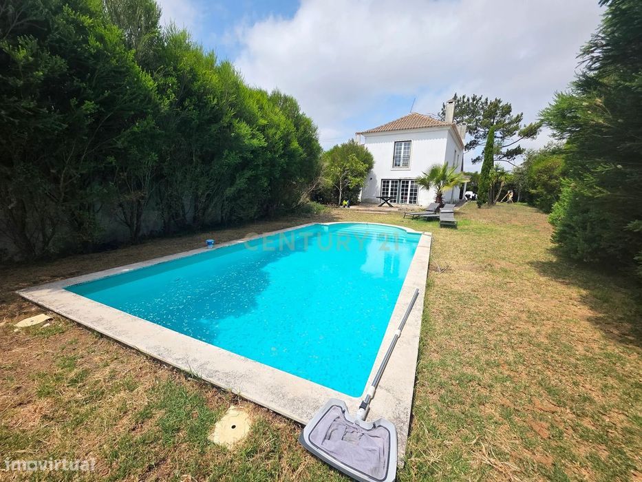 Casa em Milharado, Mafra - 5 Quartos e Piscina