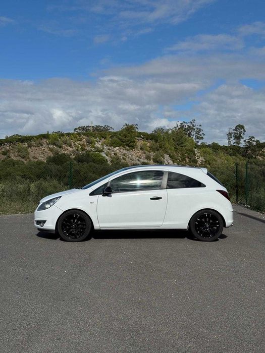 Opel Corsa D 1.2 Black Edition (2010) - Garantia e Financiamento — photo 3