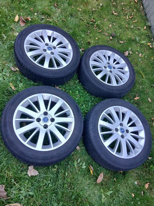 Sprzedam felgi aluminiowe 16 fiat grande punto