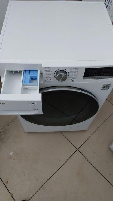 Пральна машина LG 10.5 кг. глибина 60 см