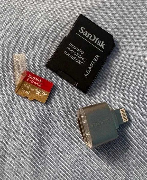 SanDisk Extreme micro SDXC 64GB + micro Adaptor + iPhone Adaptor