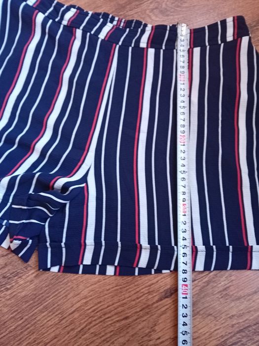 Szorty damskie w paski, 40-42, bdb