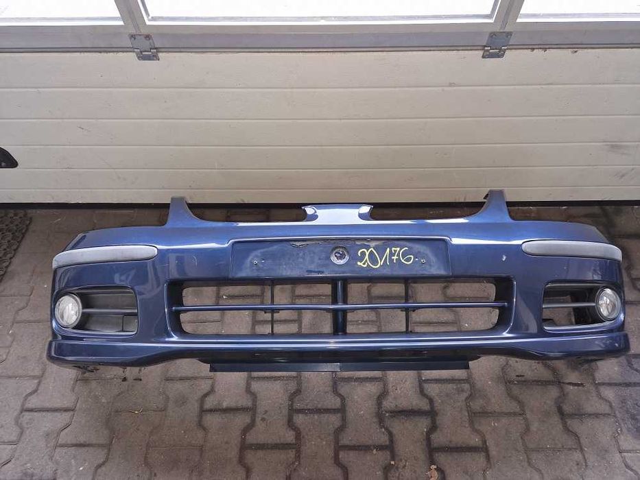 Nissan Almera Tino Zderzak Przód